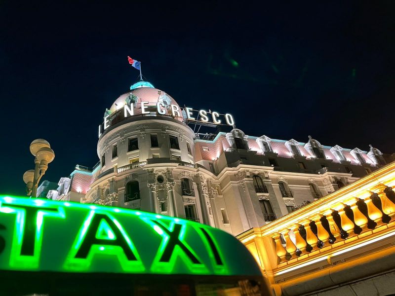 Aux côtés des Pros : Les Taxis Riviera Nice